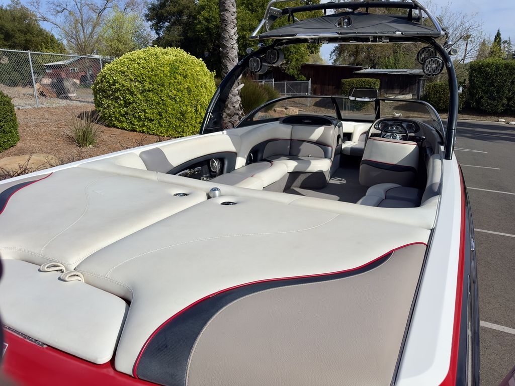 2006 Malibu Boats 247 LSV