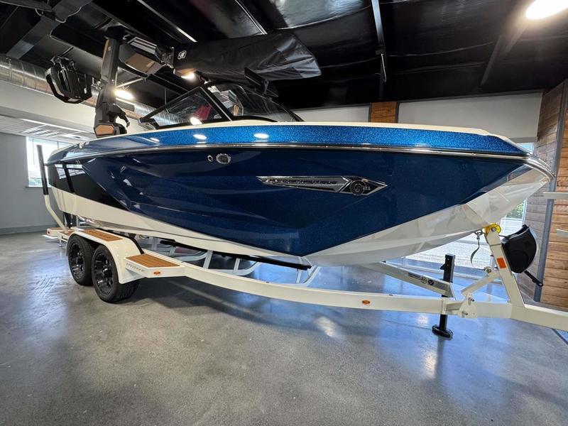 New 2024 Nautique G21