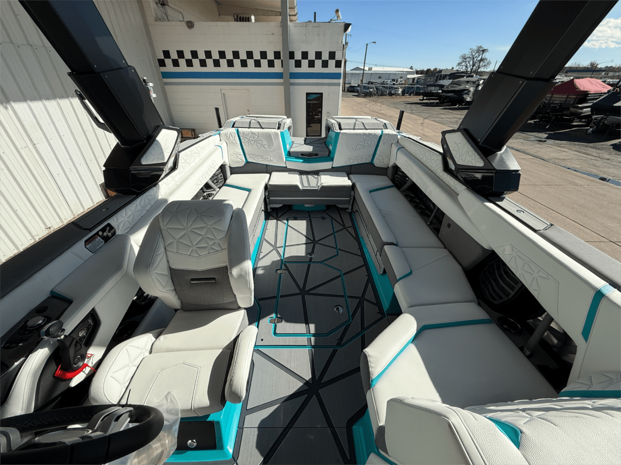 2025 Nautique Paragon G25