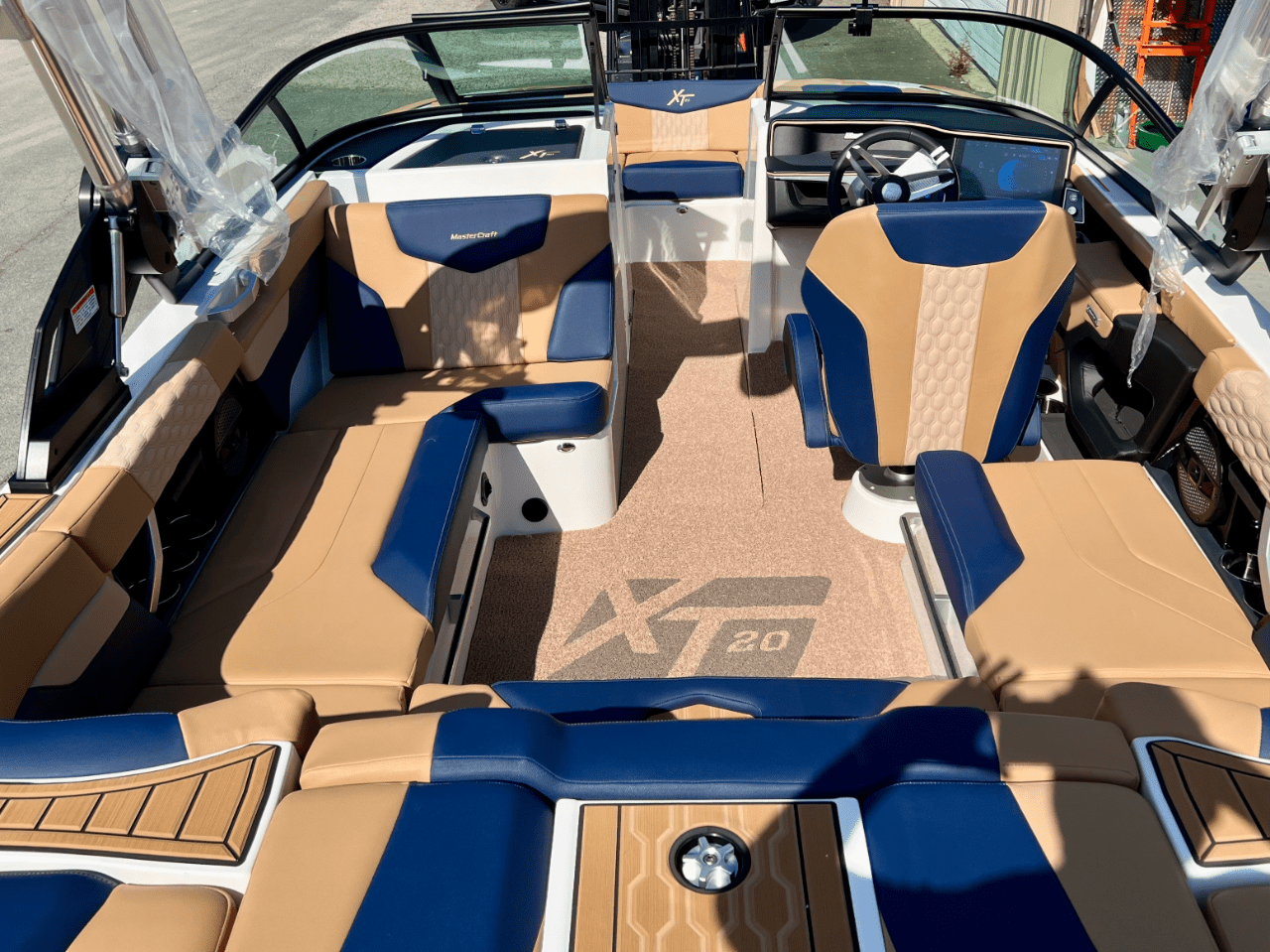 2025 MASTERCRAFT XT20
