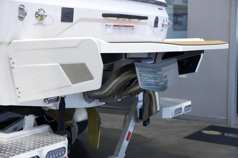 2025 Axis A225
