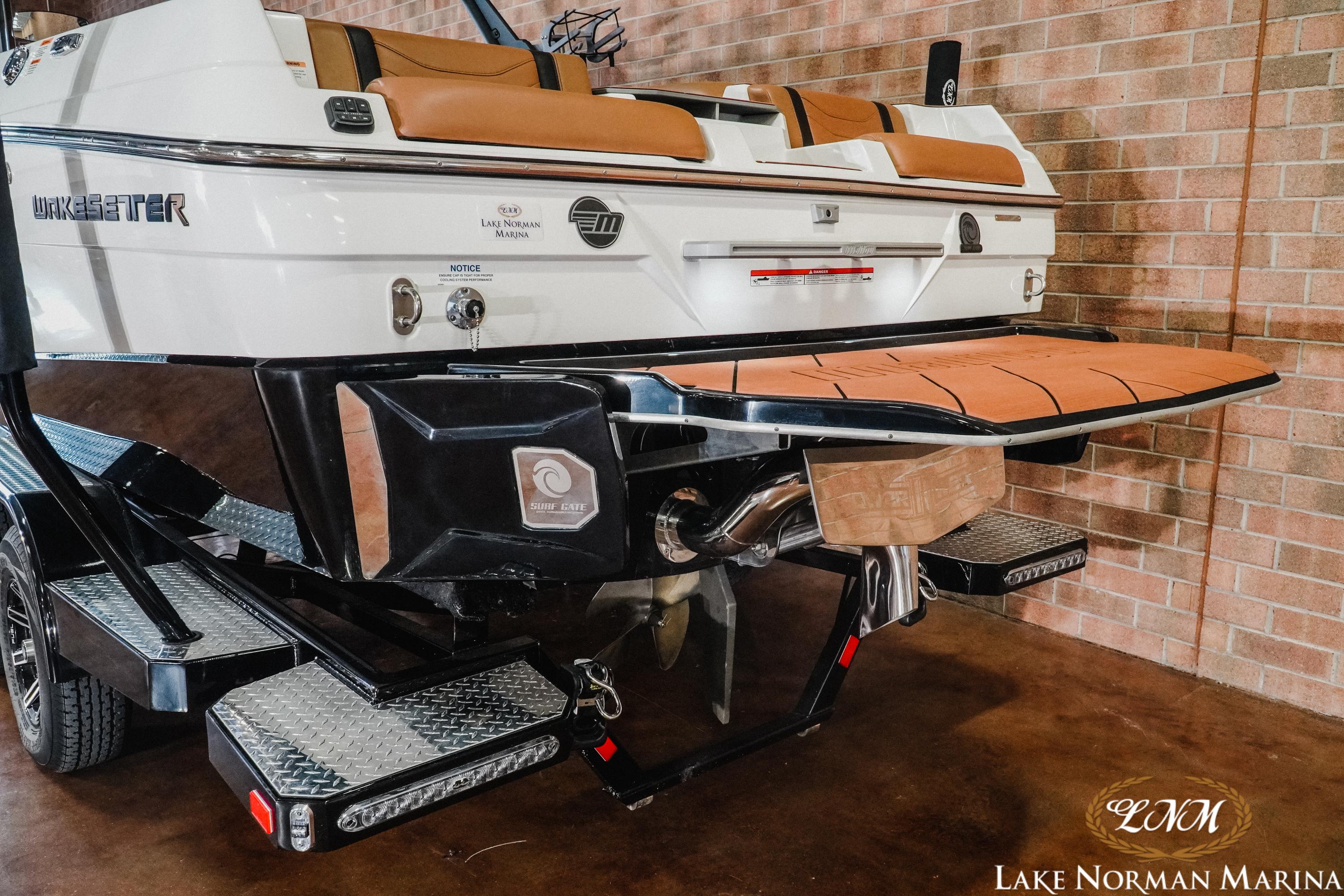 2024 Malibu 23 LSV