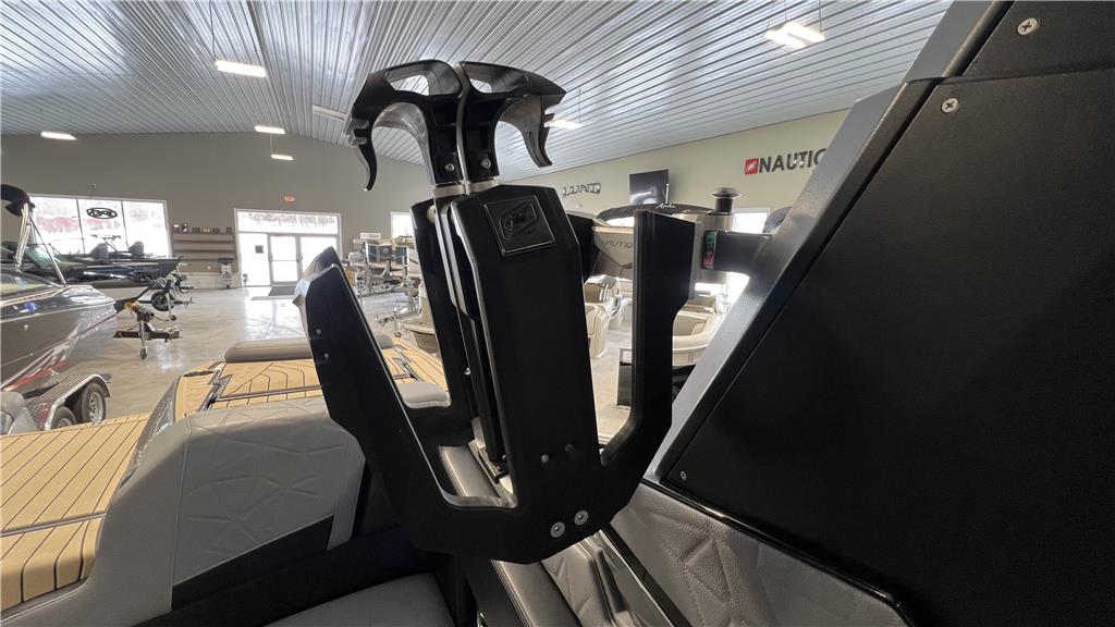 2020 Nautique G23 Paragon w/Trailer