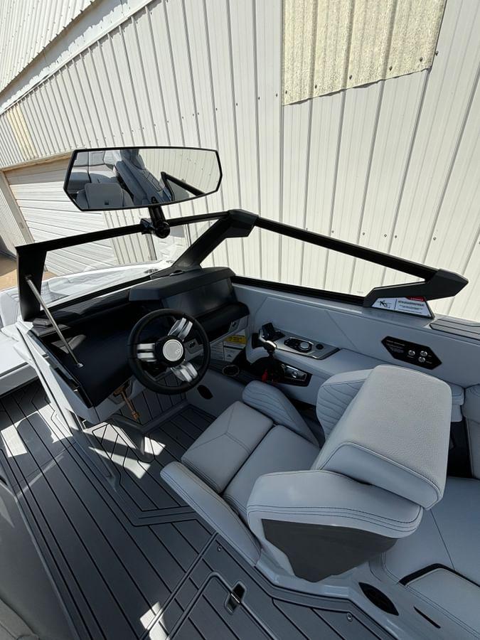 2025 Super Air Nautique G23