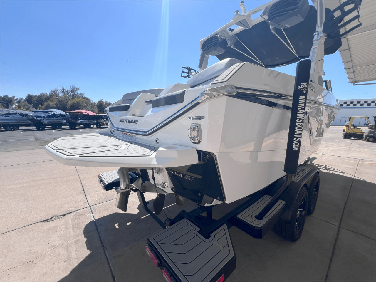 2025 Nautique G21