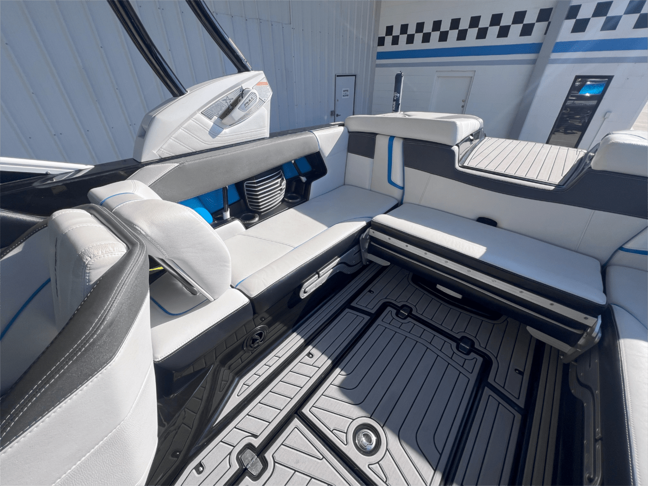 2014 G23 Nautique