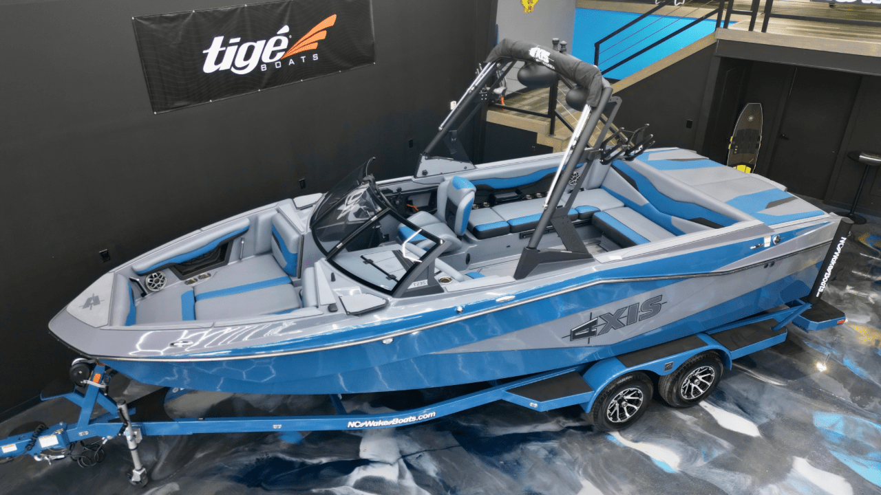2023 Axis T235
