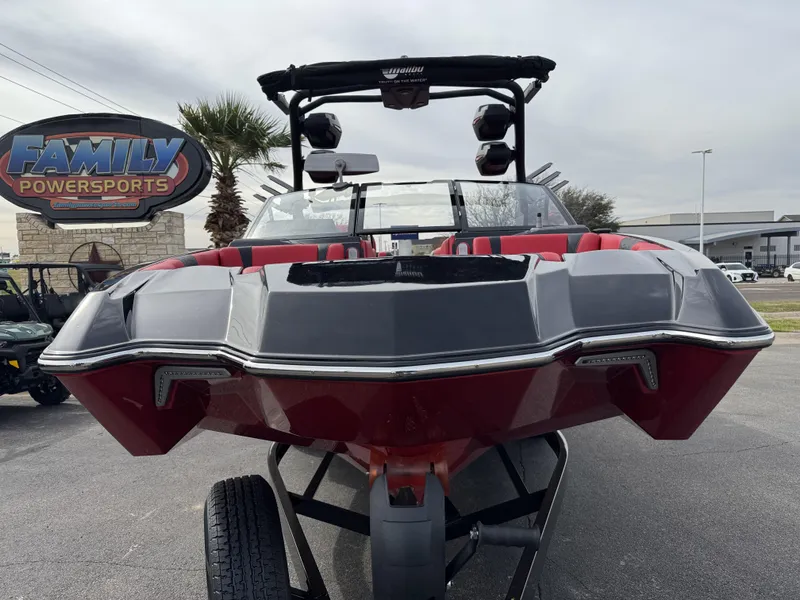 2025 Malibu 24 MXZ