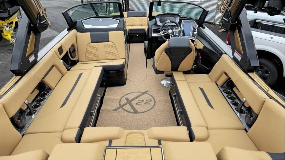 2024 MasterCraft X22