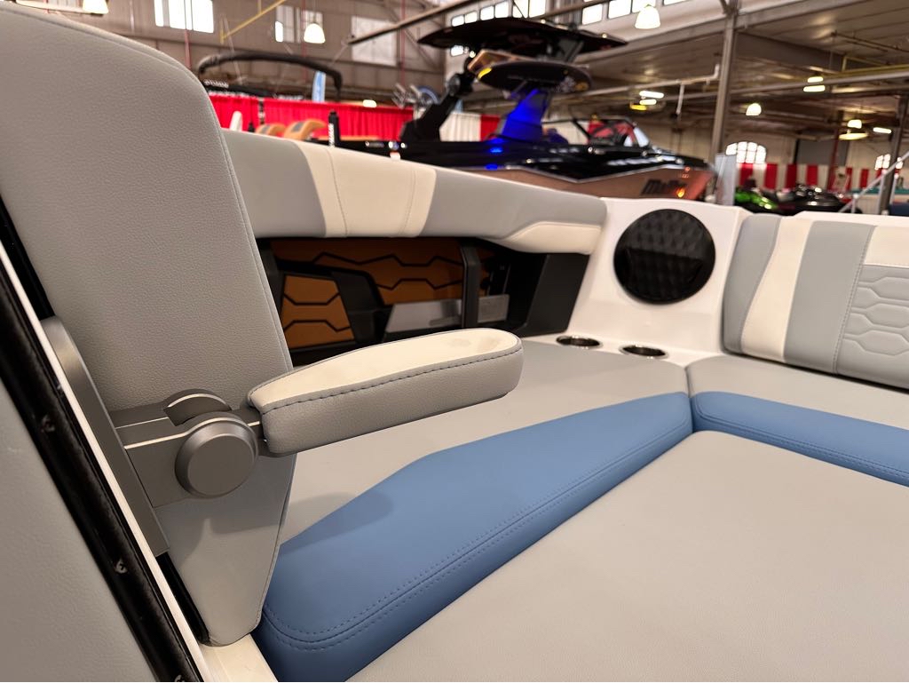 2024 Malibu Boats 23 MXZ