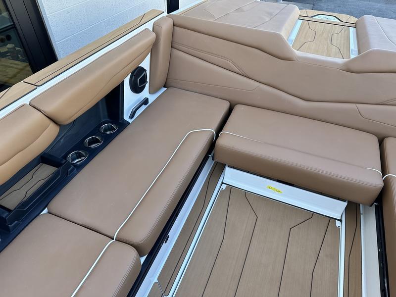 2024 Axis T250