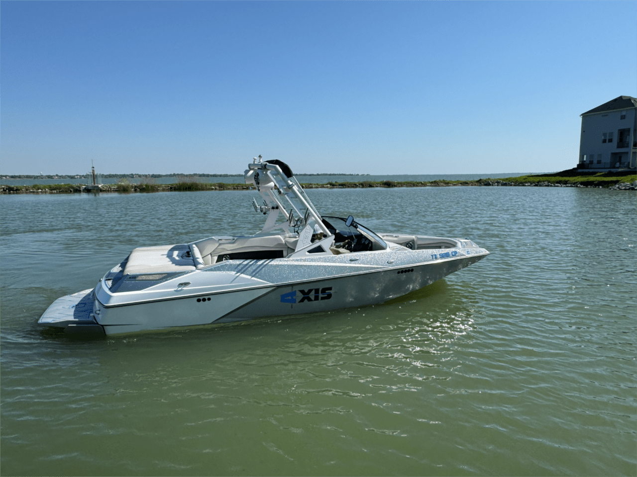 2015 Axis A22