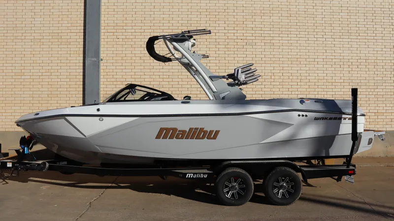 2025 MALIBU WAKESETTER 23 LSV