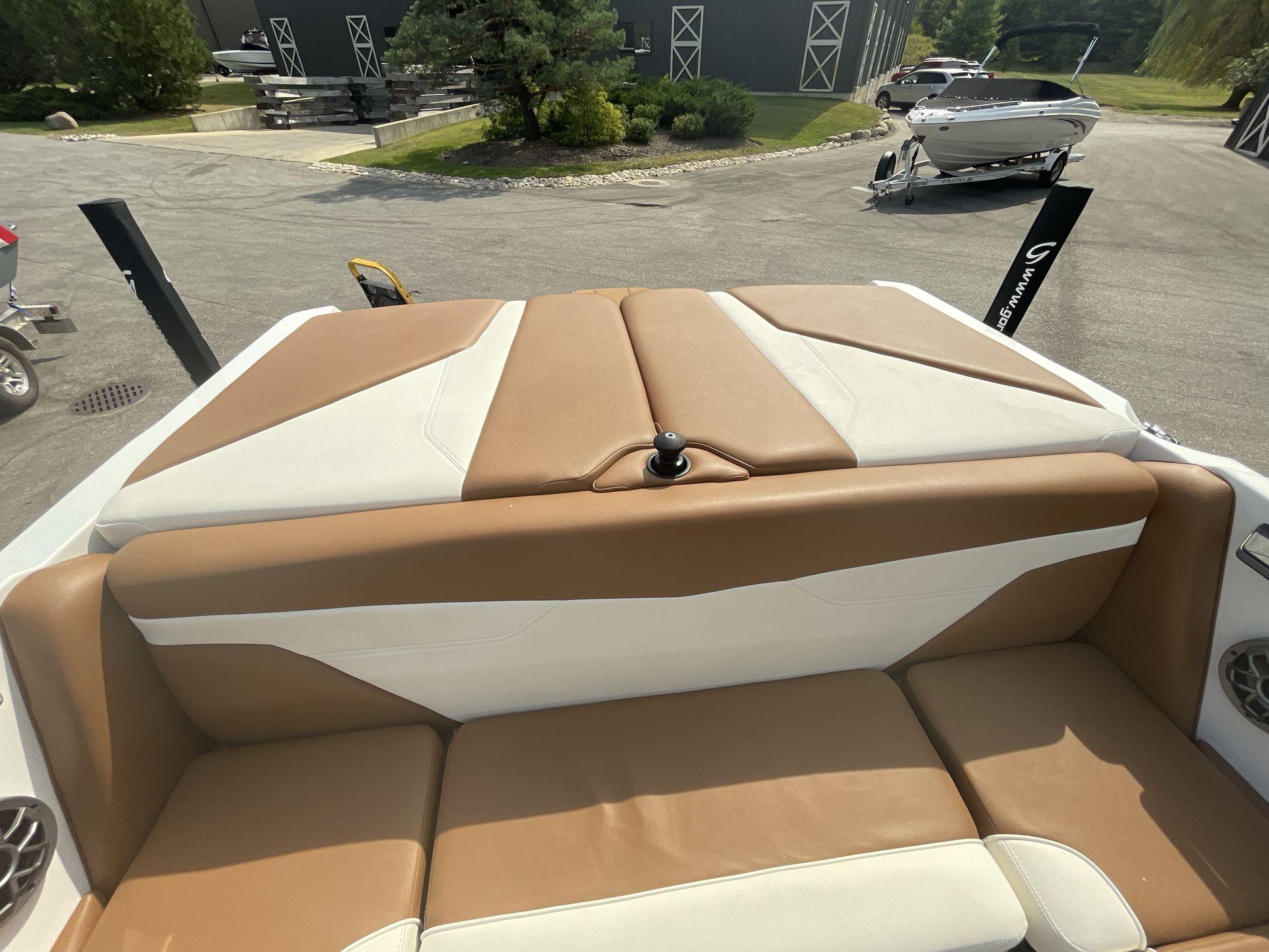 2023 Axis A20