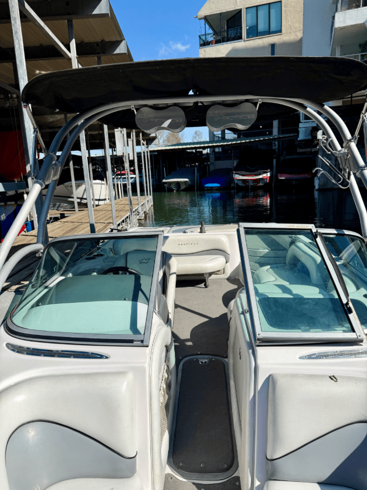 2004 Correct Craft Super Air Nautique SV211