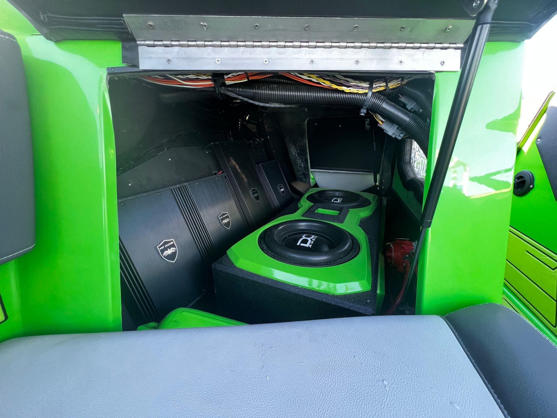 2022 Supreme ZS232 w/ Custom Audio System