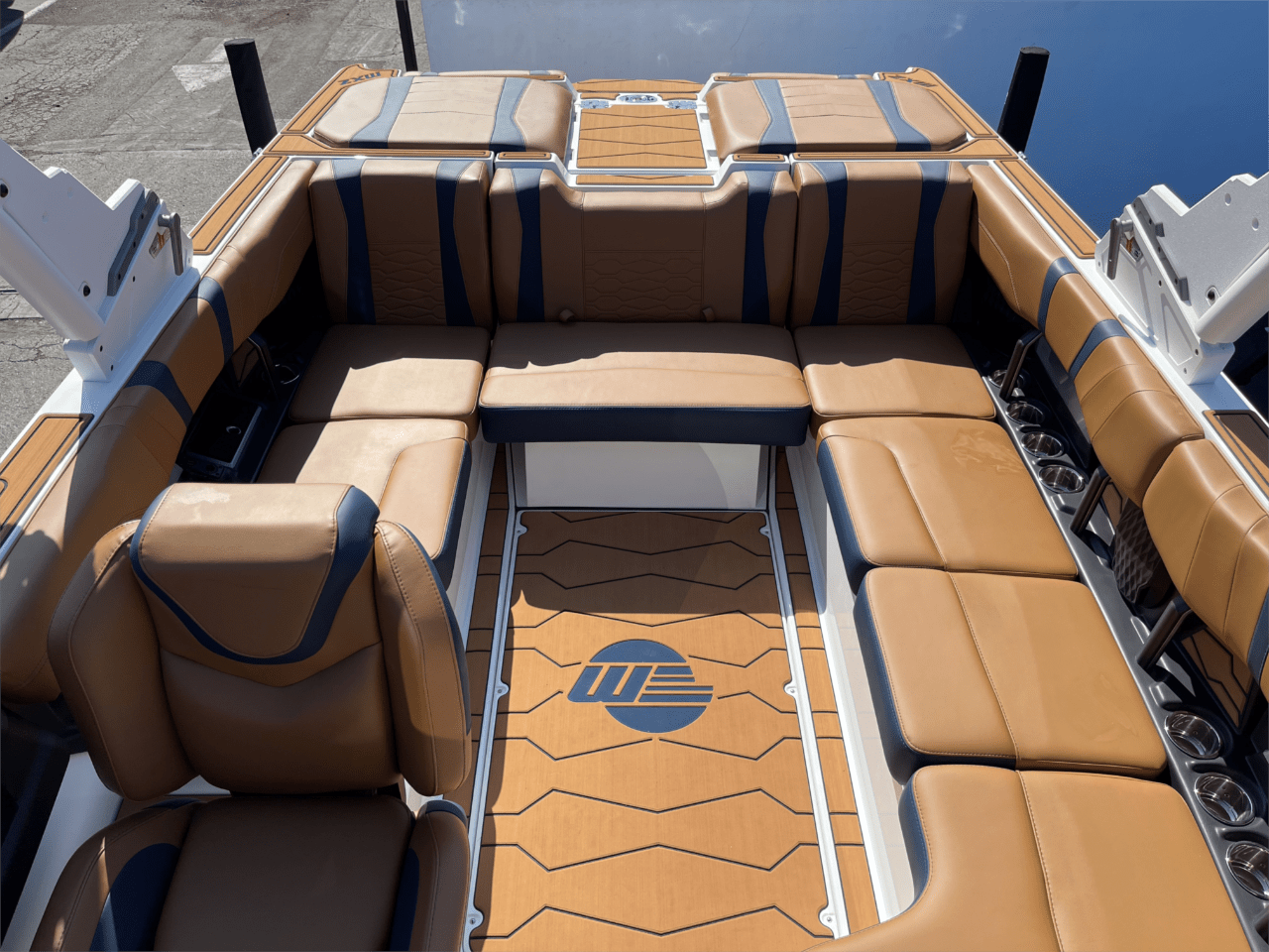 2024 Malibu 23 MXZ