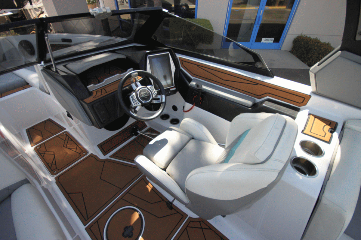 2021 Tige Boats Z3 Low Hours &amp; Ready to hit the water!