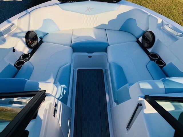 2023 MasterCraft XT24