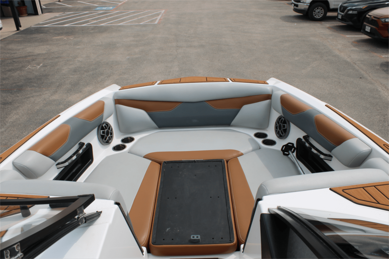 2021 Axis A24