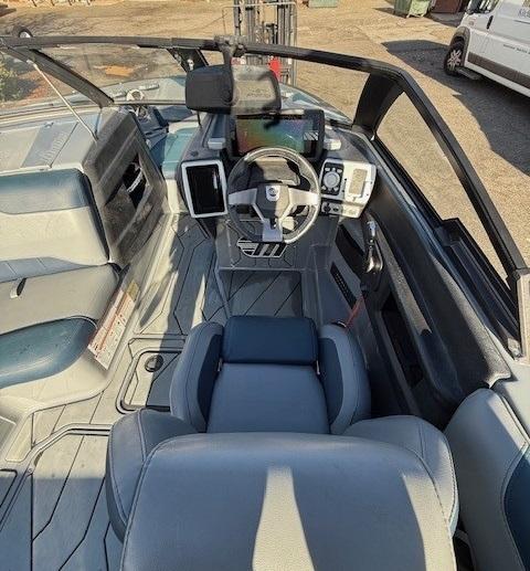 2020 Malibu 23 LSV