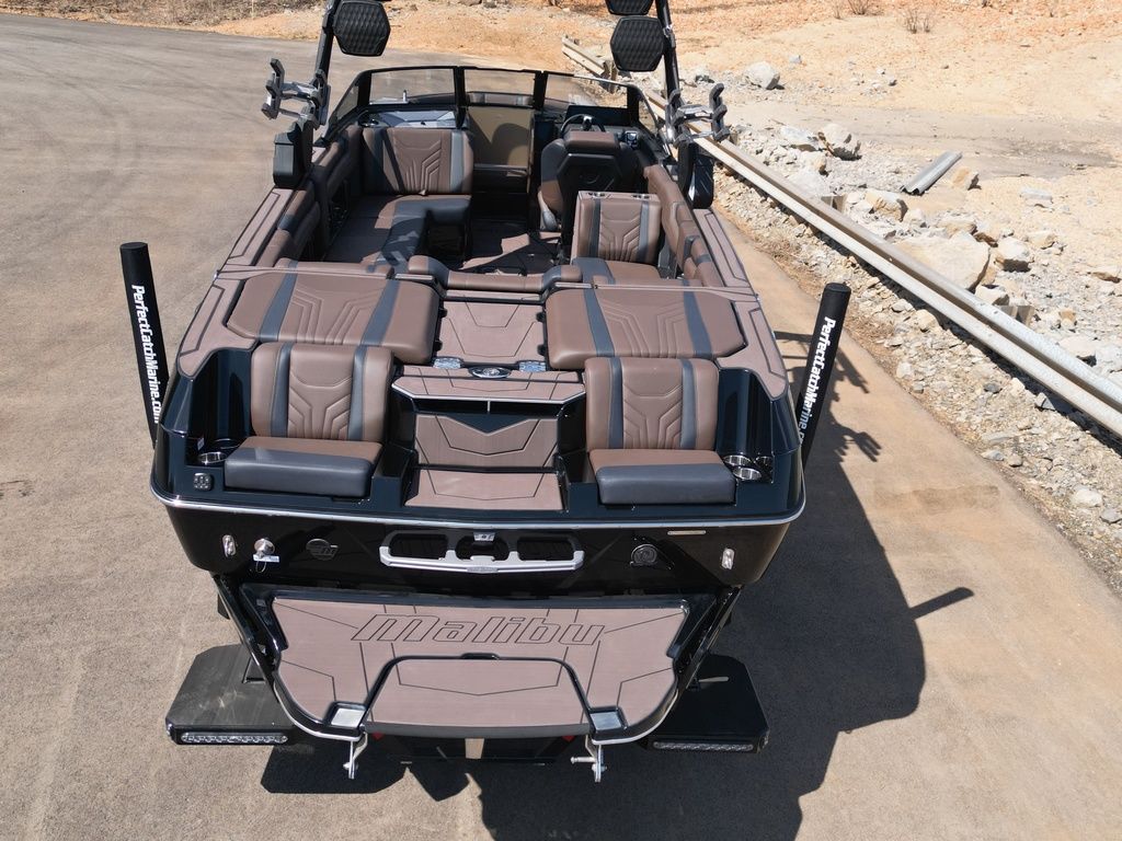 2025 Malibu Boats 25 LSV