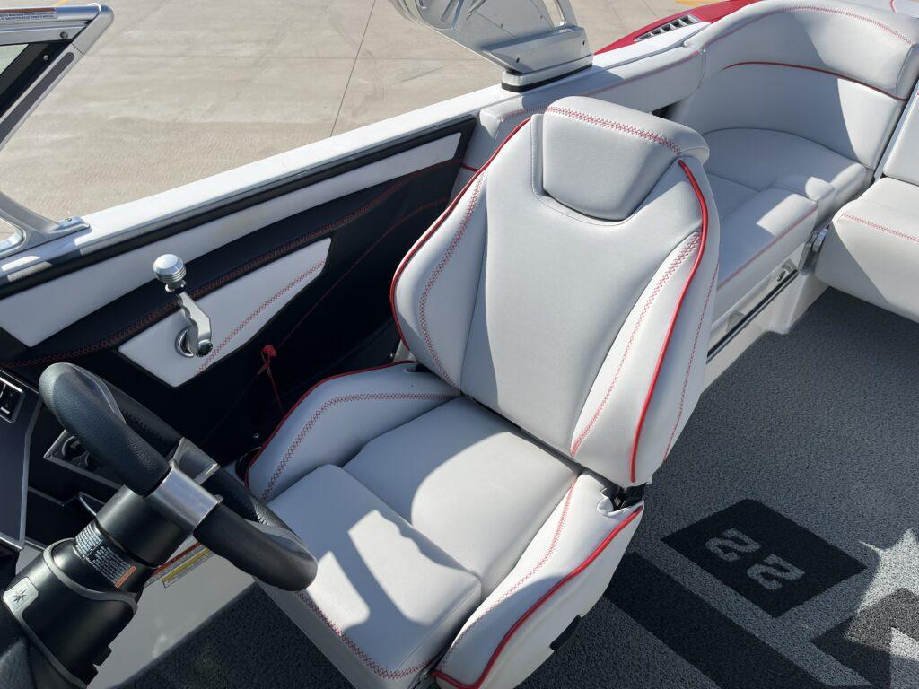 2020 MasterCraft XT22