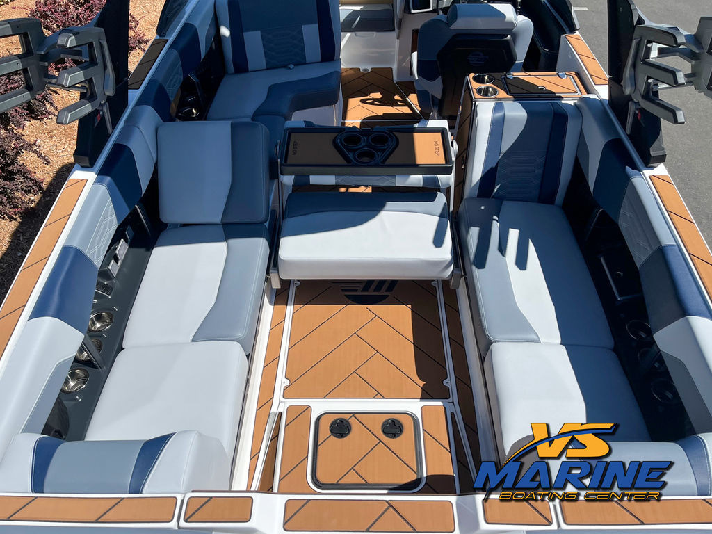 2024 Malibu Boats 25 LSV