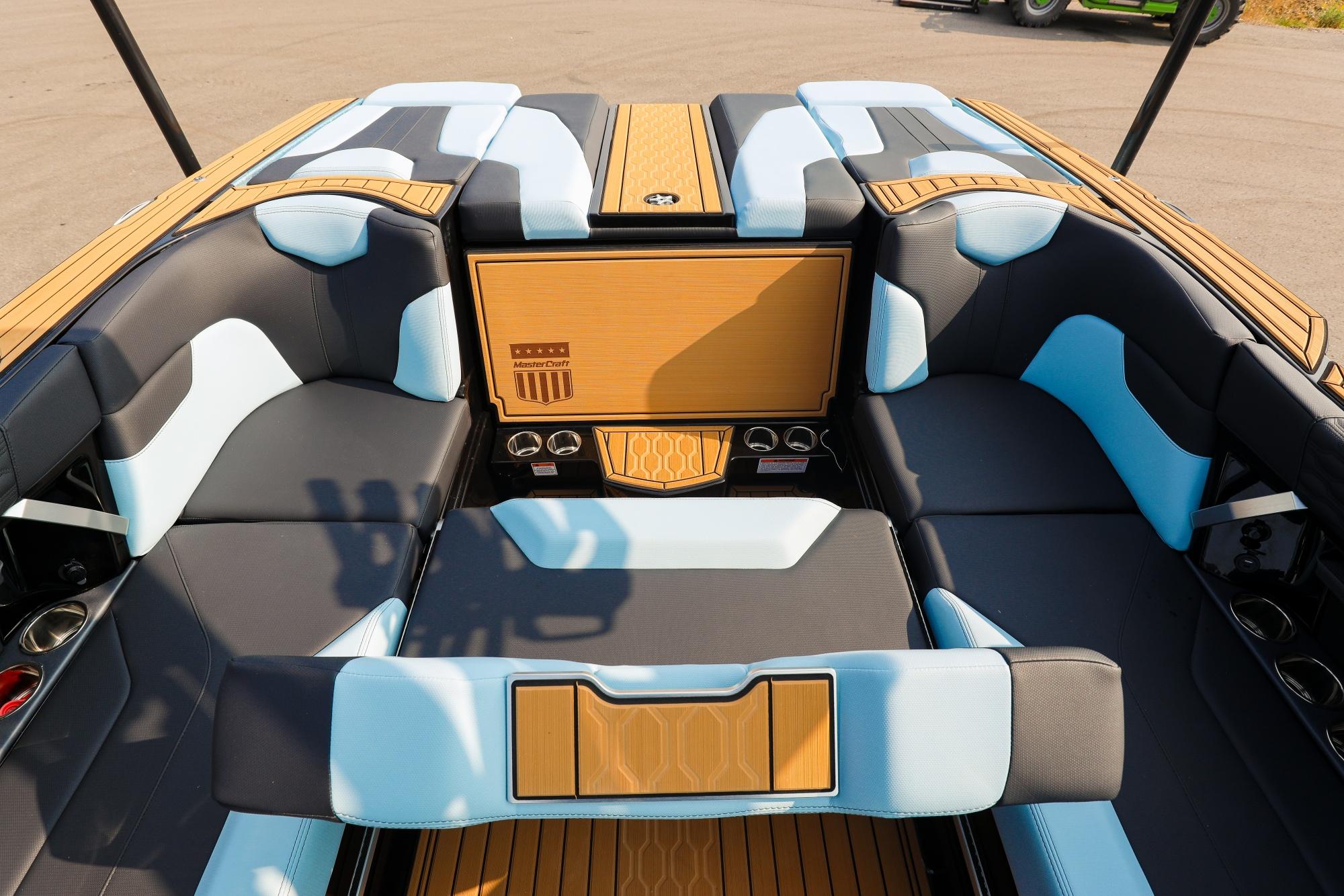 boat.Title