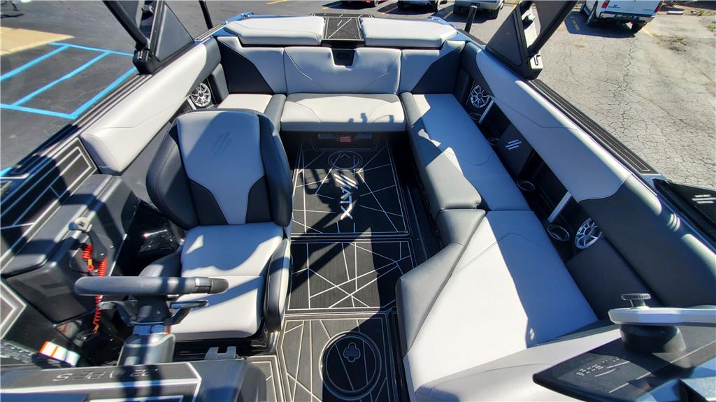 2022 ATX 22 TYPE-S PHANTOM