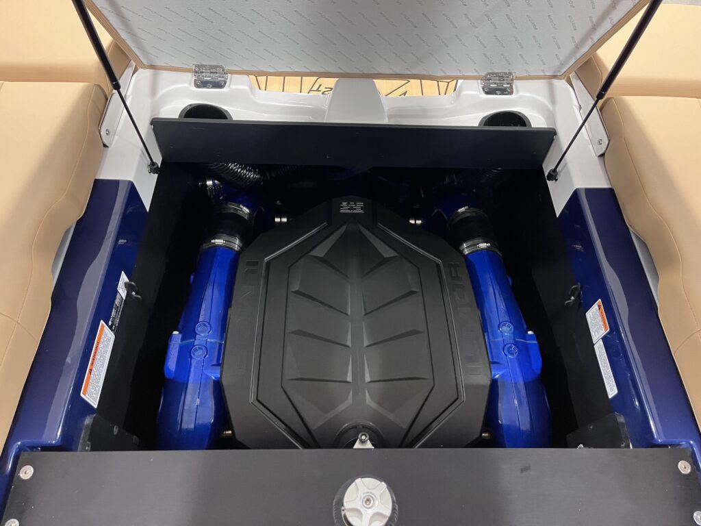 2025 MasterCraft XT22T