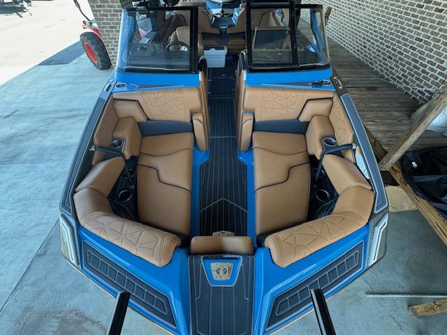 2021 Paragon 23