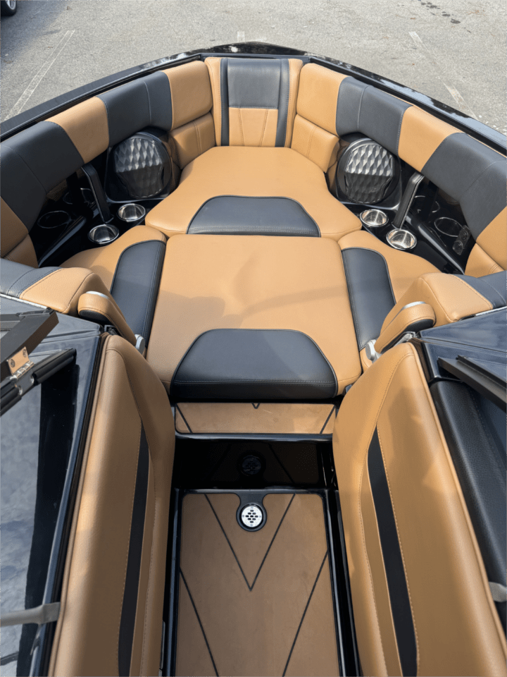 2022 Malibu 23 LSV M6DI 140 Hrs!