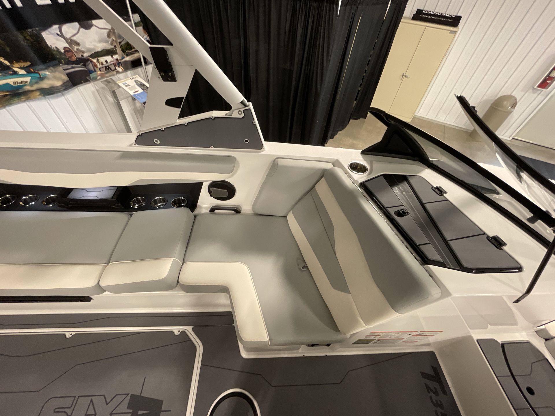 2024 Axis T235