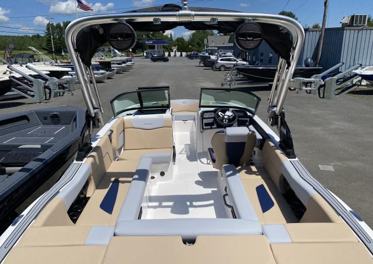 2024 Mastercraft NXT 23 Navy/Red/Stealth Gray