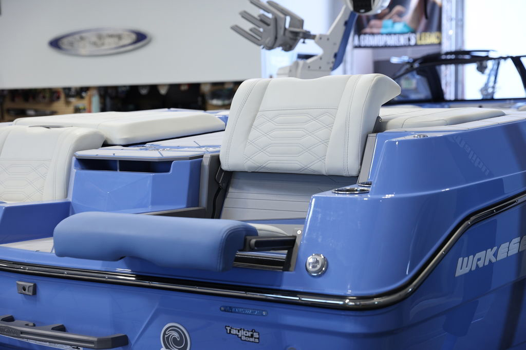 2024 Malibu 26 LSV