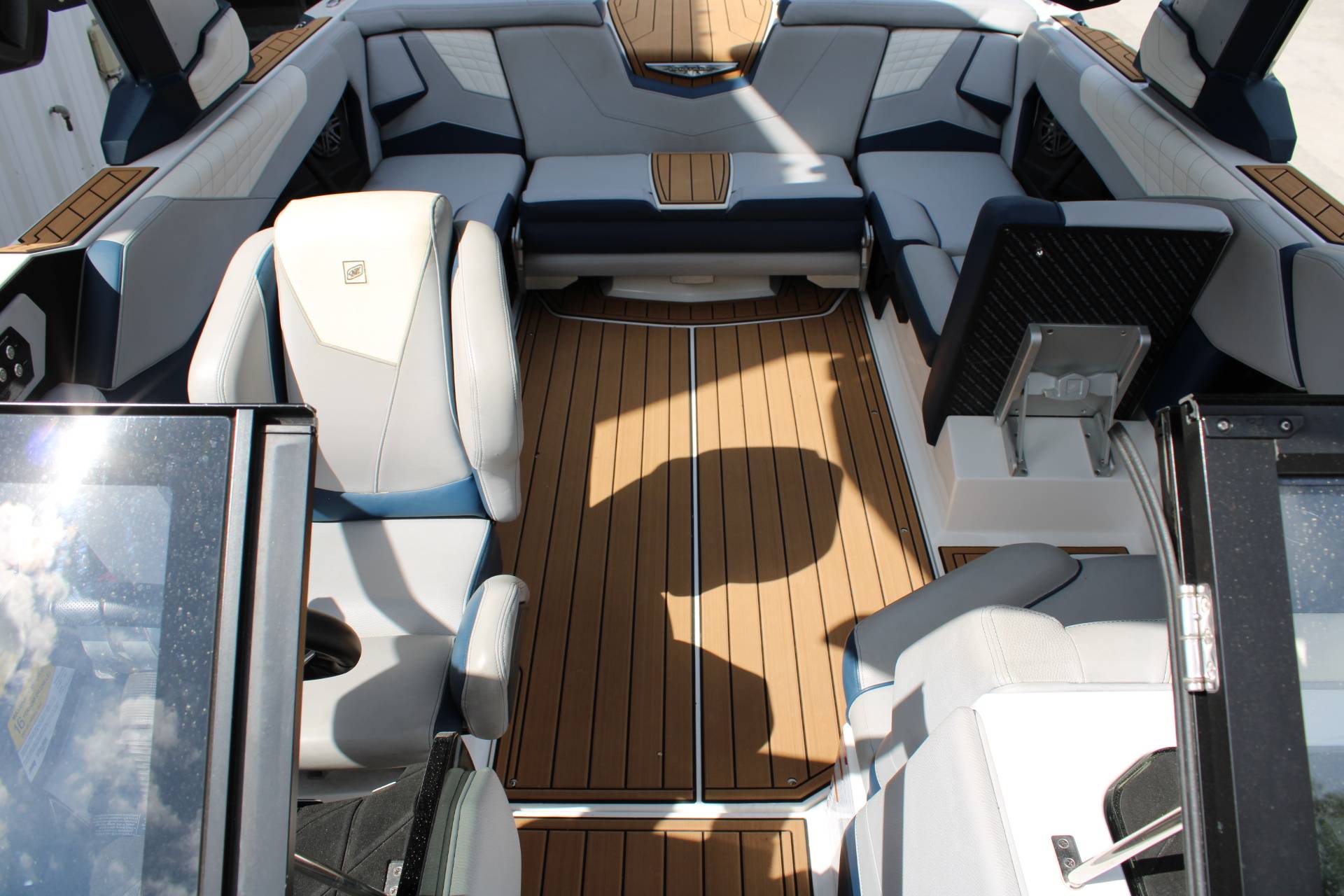 2022 Nautique S23