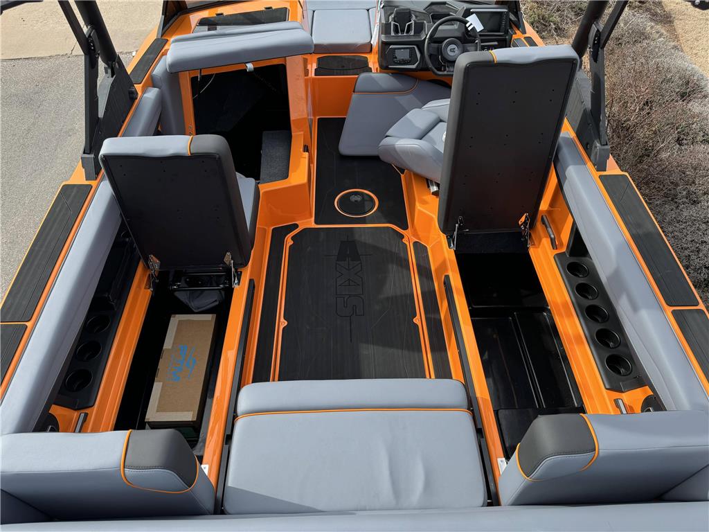 2024 Axis A225