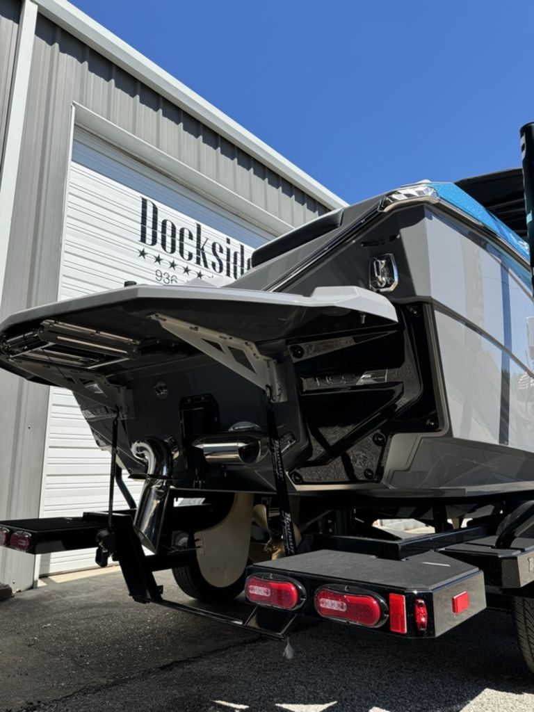2025 Nautique Super Air Nautique G23