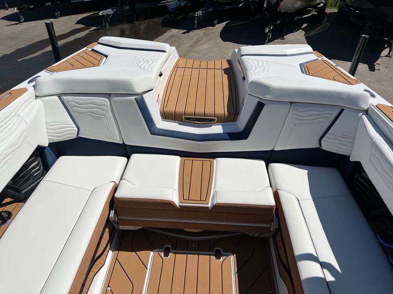 2025 Nautique G25