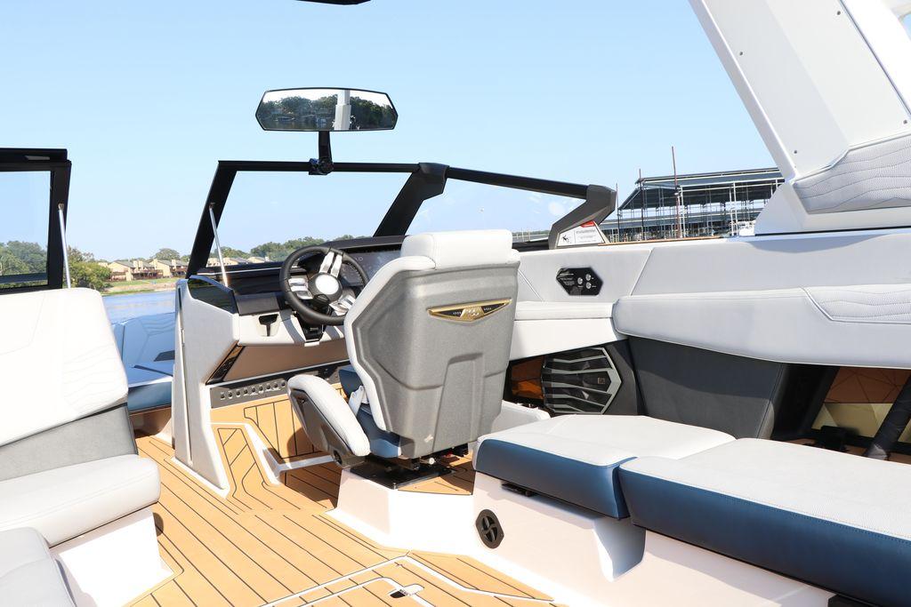 2025 Nautique G25