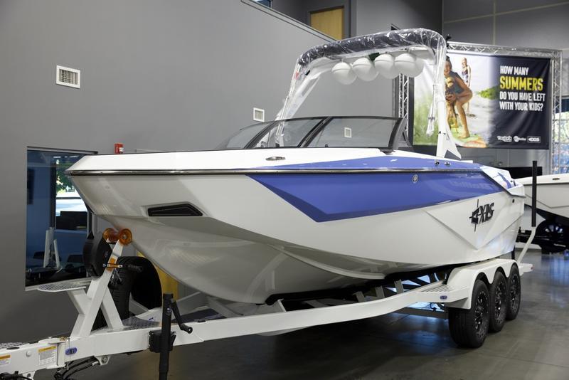 boat.Title
