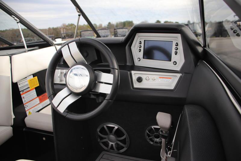 2018 Tige R23