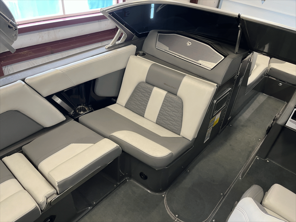2019 MasterCraft X24