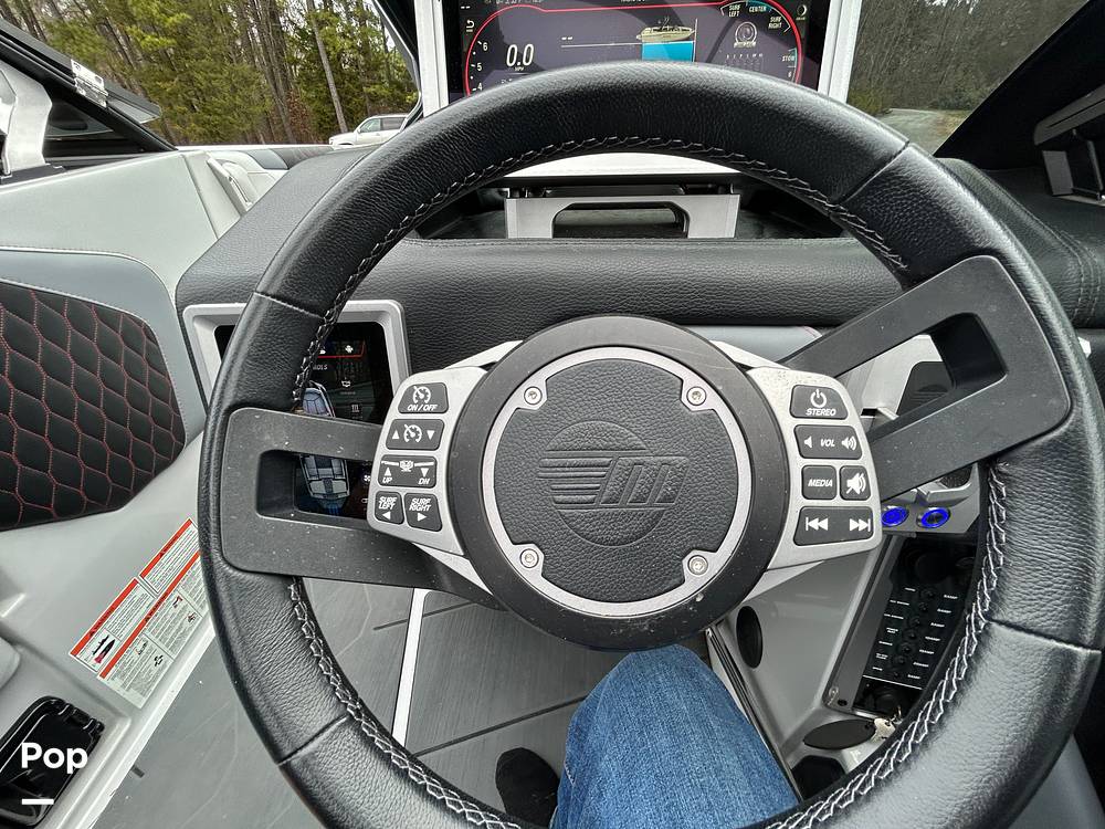 2020 Malibu M240