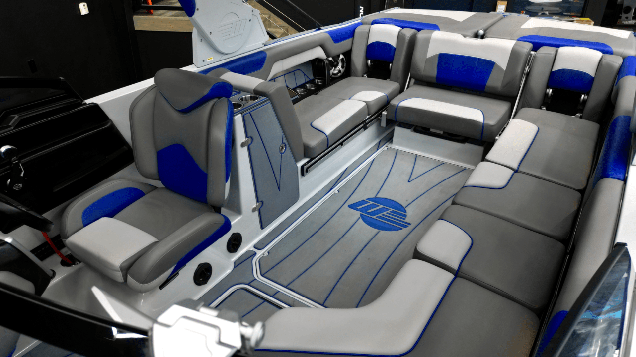 2021 Malibu Wakesetter 25 LSV