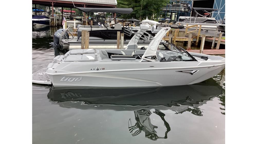 2025 Tige Z3 &#8211; Trailer included