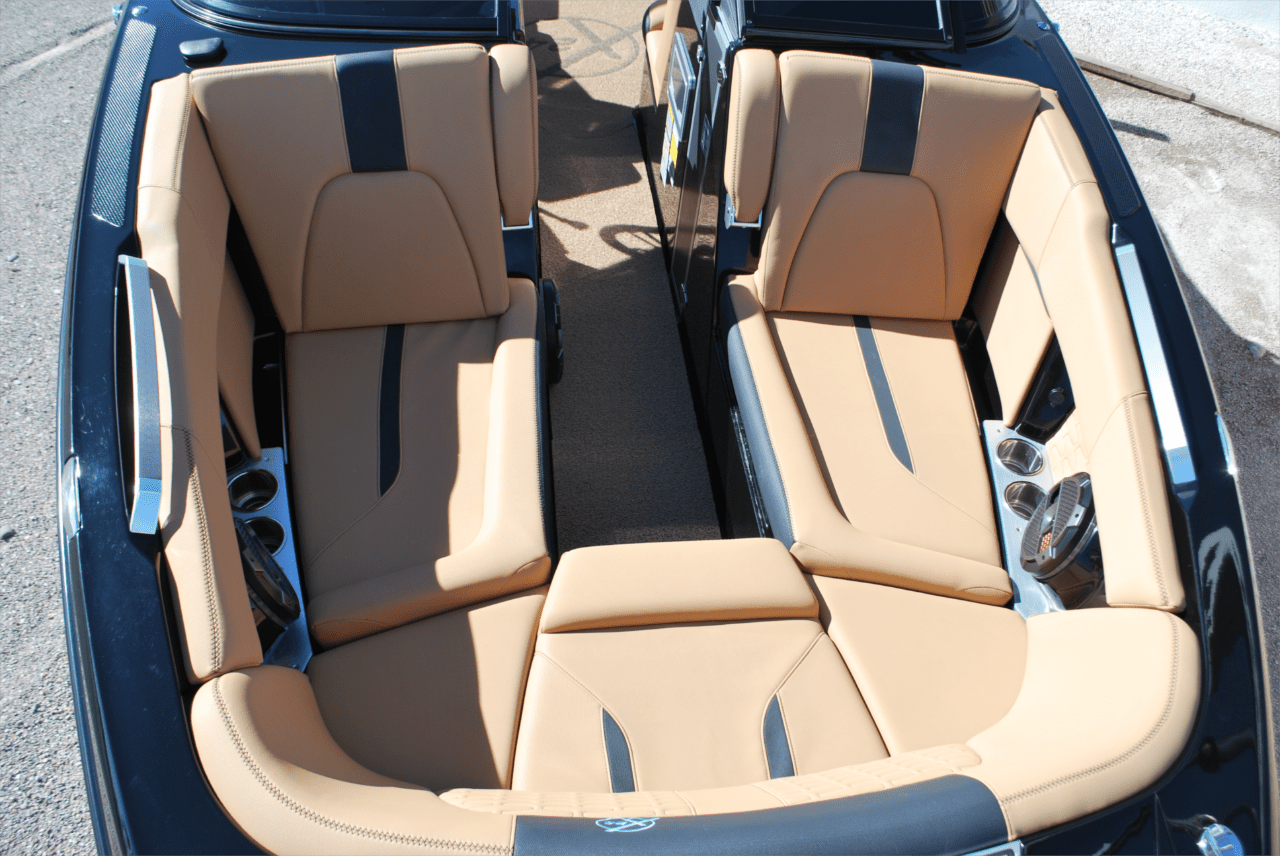 2021 MasterCraft X24
