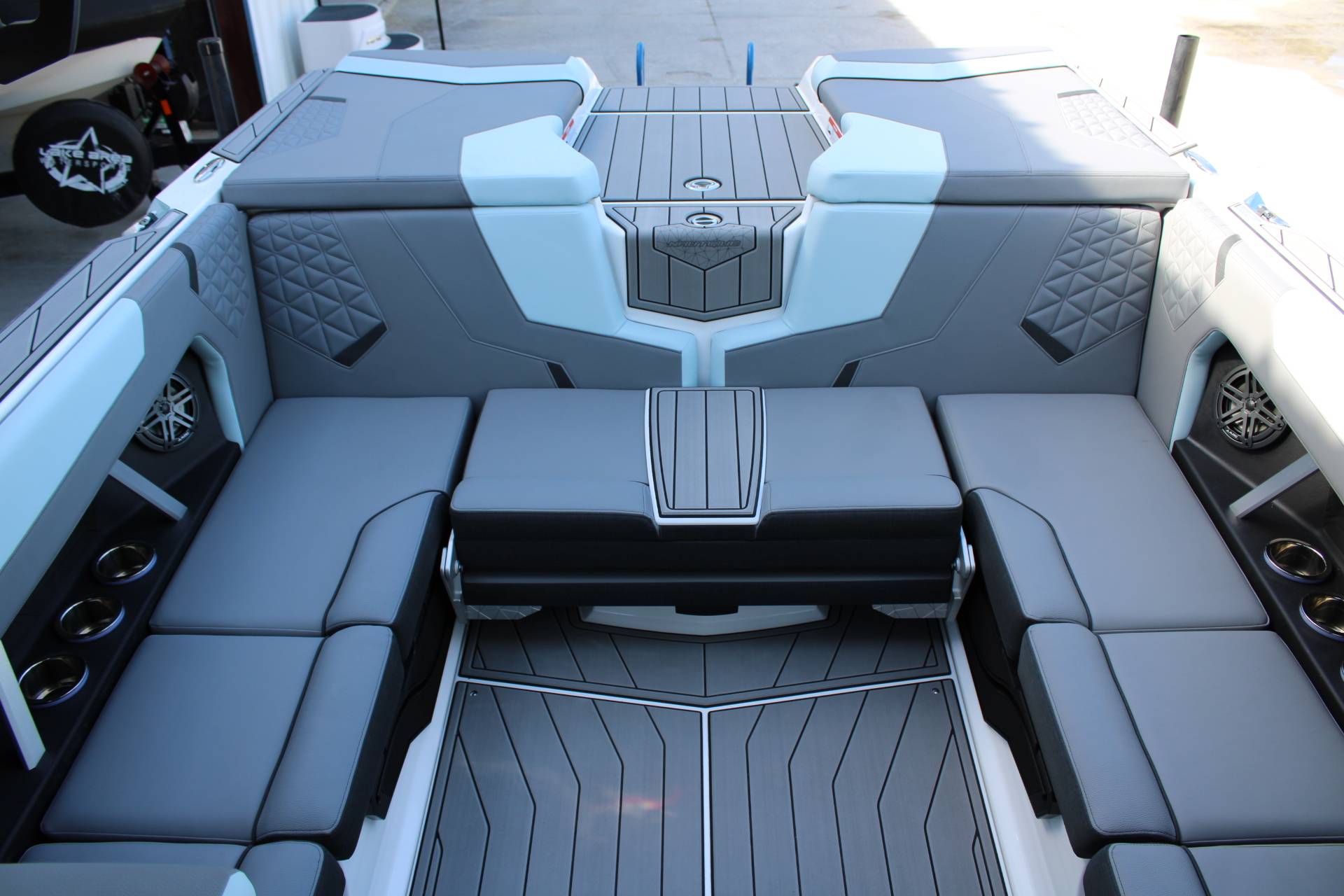 2025 Nautique GS22