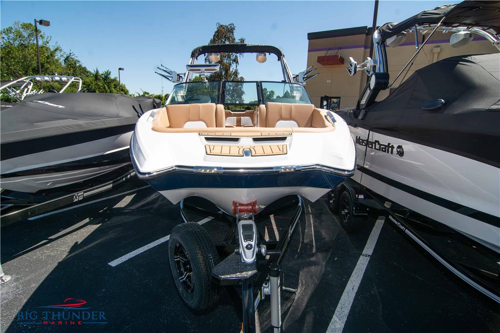 2023 MasterCraft X24